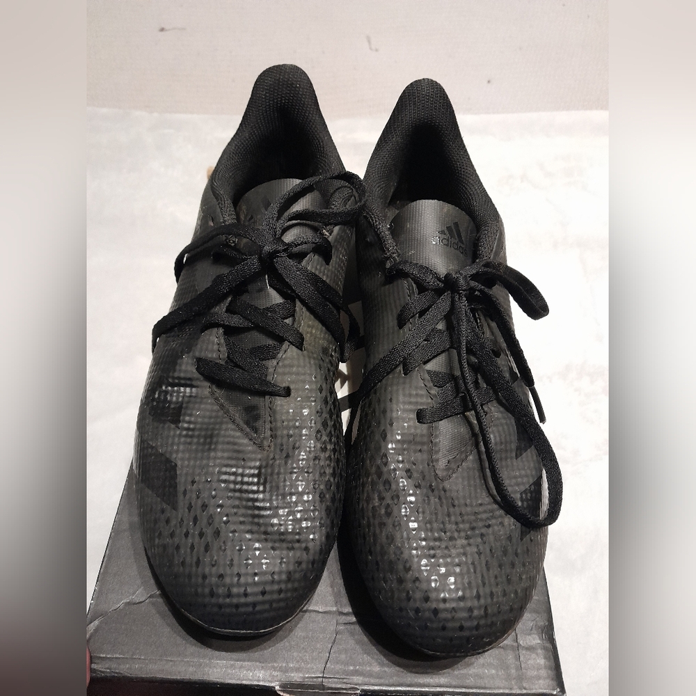 Adidas Predator soccer cleats Men's 8